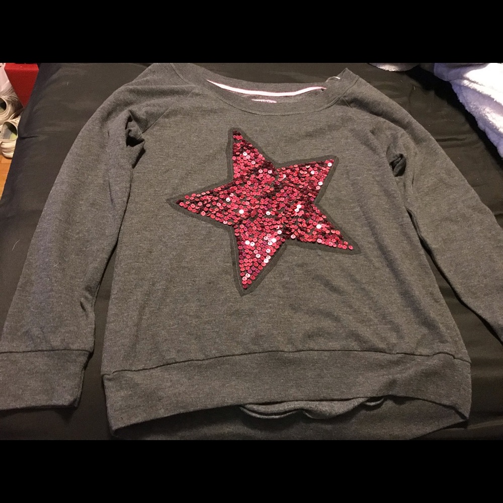 Long sleeve wide shoulder shirt